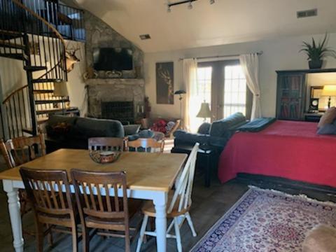Longacre Of Appomattox Bed & Breakfast Exterior photo