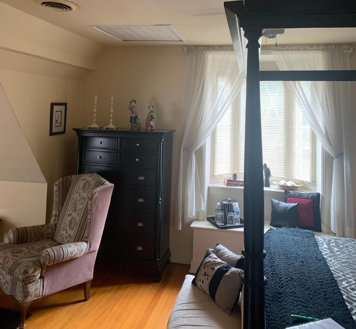Longacre Of Appomattox Bed & Breakfast Room photo